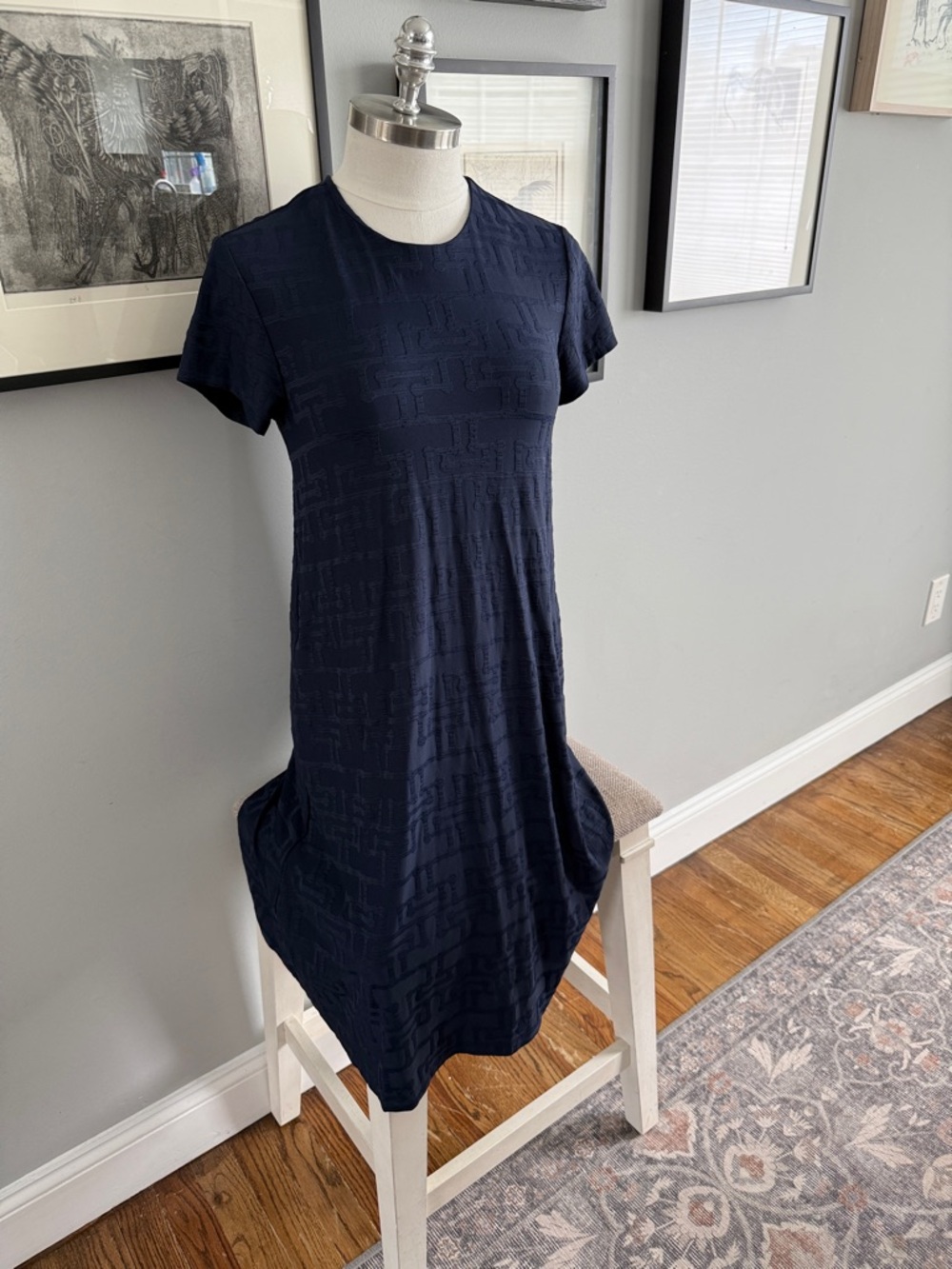 J. McLaughlin Textured Knit Jacquard Crew Neck Swing Dress in Navy, XS